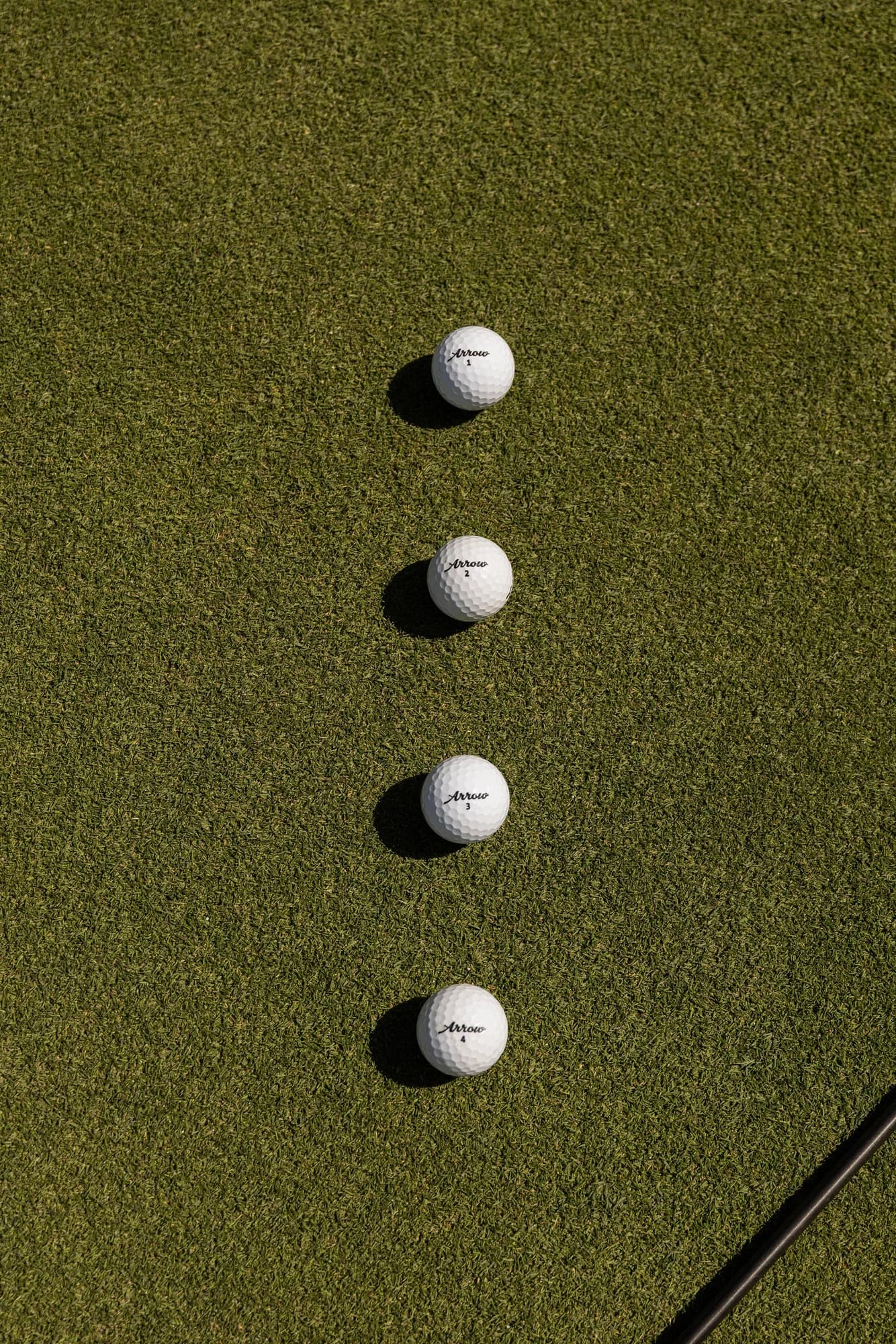 Bolas de golf Arrow One hover